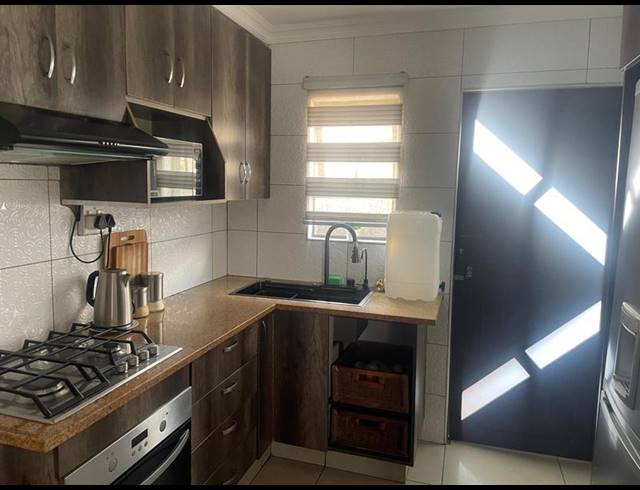 2 BEDROOM HOUSE FOR SALE IN WINDMILL PARK